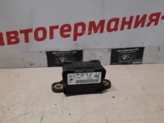Датчик ускорения Mercedes ML350 2006 A0065427018 W164 272.967