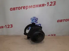 Мотор печки Mercedes B180 2012 A2469064300 T246 270.910