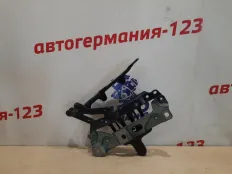 Петля капота BMW 523i 2011 51237184436 F10 N52B25AF, передняя правая