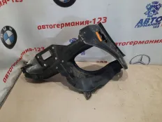 Кронштейн фары Mercedes GL550 2006 A1646200391 X164 273.963, левый