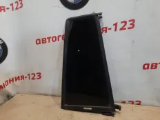 Форточка двери Mercedes GL550 2006 A1647300655 X164 273.963, задняя правая