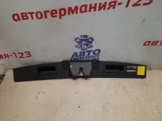 Накладка 5-й двери Mercedes GL550 2006 A1647400130 X164 273.963