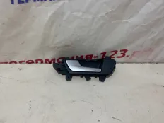Ручка двери внутренняя Audi A6 8K0837019, левая