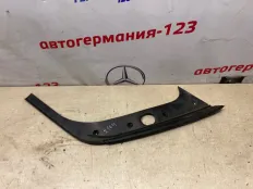 Водосток Mercedes GL550 2006 A1646700487 X164 273.963, правый