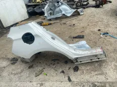 Крыло BMW 118 2011 41007284388 F20 N13B16, заднее правое