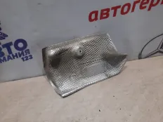 Тепловая защита глушителя Mercedes GL550 2006 A1642710288 X164 273.963
