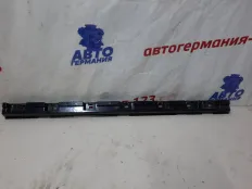 Кронштейн порога BMW X1 2012 51772993572 E84 N20B20A, правый