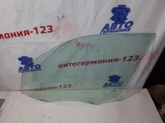 Стекло BMW X1 2012 51332990295 E84 N20B20A, переднее левое