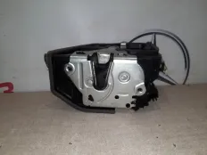 Замок двери BMW 118 2011 51227229459 F20 N13B16, задний левый
