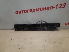 Кронштейн порога BMW 118 2011 51777240913 F20 N13B16, левый