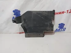 Защита антигравийная BMW 116 2012 51757241838 F20 N13B16, правая