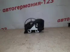 Замок двери BMW 116 2012 51227229459 F20 N13B16, задний левый