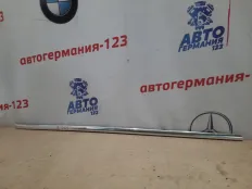 Молдинг стекла BMW 750 2011 51337178002 F01, передний правый