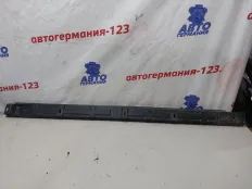 Кронштейн порога Mercedes ML350 2006 A1646980930 W164 272.967, левый