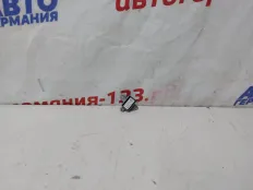 Датчик airbag Mercedes C180 2011 A2048210651 W204