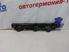 Кронштейн порога BMW 118 2011 51777240915 F20 N13B16, левый