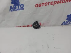 Кронштейн радиатора BMW 118 2011 17118620732 F20 N13B16, левый