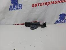 Уплотнитель BMW 118 2011 51767307863 F20 N13B16, правый