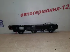 Кронштейн порога BMW 116 2012 51777240916 F20 N13B16, правый