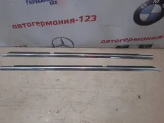 Молдинг двери Mercedes E350 2011 A2127350965 W212, задний