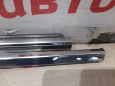 Молдинг стекла Lexus GS 7571030500, передний