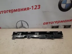 Кронштейн порога BMW 320D 2014 51777256916 F30 N47D20C, передний правый