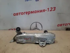 Кронштейн корпуса воздушного фильтра Mercedes E350 2010 A6420902941 W212 642.850D, левый