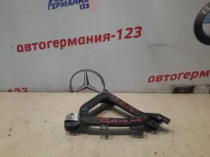 Кронштейн BMW X3 2012 51437226280 F25, правый