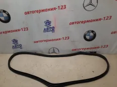 Уплотнение двери Mercedes E350 2010 A21269701519G44 W212 642.850D, заднее