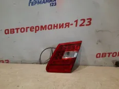 Стоп-планка Mercedes E350 2010 A2129060258 W212 642.850D, правая