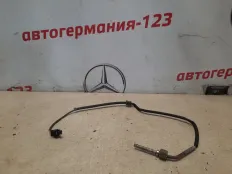 Датчик температуры Mercedes E350 2010 A0071539828 W212 642.850D