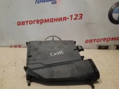 Корпус воздушного фильтра Mercedes E350 2010 A6420904001 W212 642.850D, правый