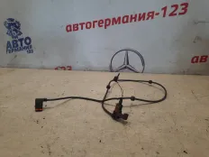 Датчик износа тормозных колодок Mercedes E350 2010 A2125402117 W212 642.850D, задний
