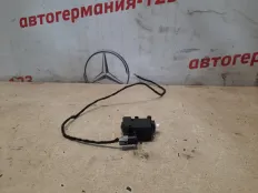 Активатор лючка бензобака BMW 120 2012 67117270792 F20 N13B16