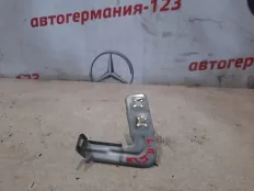 Кронштейн крыла BMW 120 2012 41357284647 F20 N13B16, передний левый