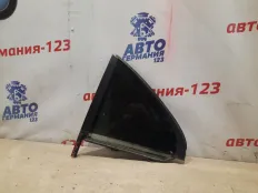 Форточка двери Mercedes C180 2017 A2057300055 W205 274.910, задняя левая