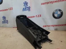 Консоль центральная Mercedes C180 2017 A2058306202 W205 274.910