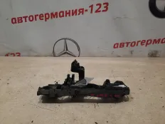 Кронштейн ручки двери Mercedes C180 2017 A0997601800 W205 274.910, задний правый
