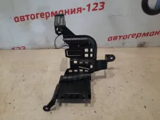 Кронштейн блока предохранителей Mercedes C180 2017 A2055452940 W205 274.910