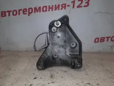 Кронштейн компрессора кондиционера BMW X6 2008 64557799863 E71 M57D30
