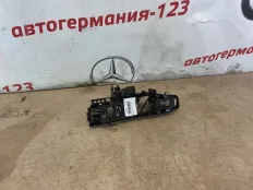 Кронштейн ручки двери Mercedes C180 2017 A0997601700 W205 274.910, задний левый