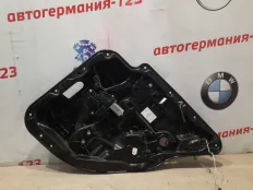 Стеклоподъемник Mercedes C180 2017 A2057308004 W205 274.910, задний правый