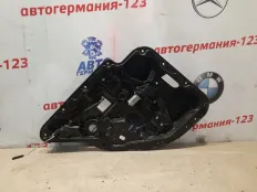 Стеклоподъемник Mercedes C180 2017 A2057307904 W205 274.910, задний левый