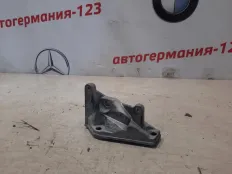 Кронштейн BMW X5 2011 13517805421 E70 N57D30A