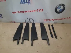 Накладка двери Mercedes C180 2017 A2056900187 W205 274.910