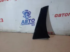 Накладка крышки багажника Mercedes GLA180 2015 A1567900488 X156 270.910, правая