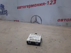 Блок комфорта Mercedes C180 2017 A2059000728 W205 274.910, задний левый