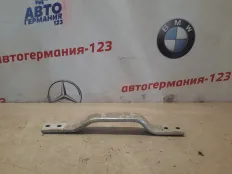 Распорка Mercedes C180 2017 A2056107001 W205 274.910