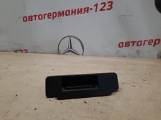 Ручка двери багажника Mercedes C180 2017 A2227500493 W205 274.910, задняя
