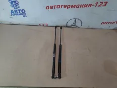 Амортизатор багажника Mercedes A180 2013 A1769800164 W176 270.910